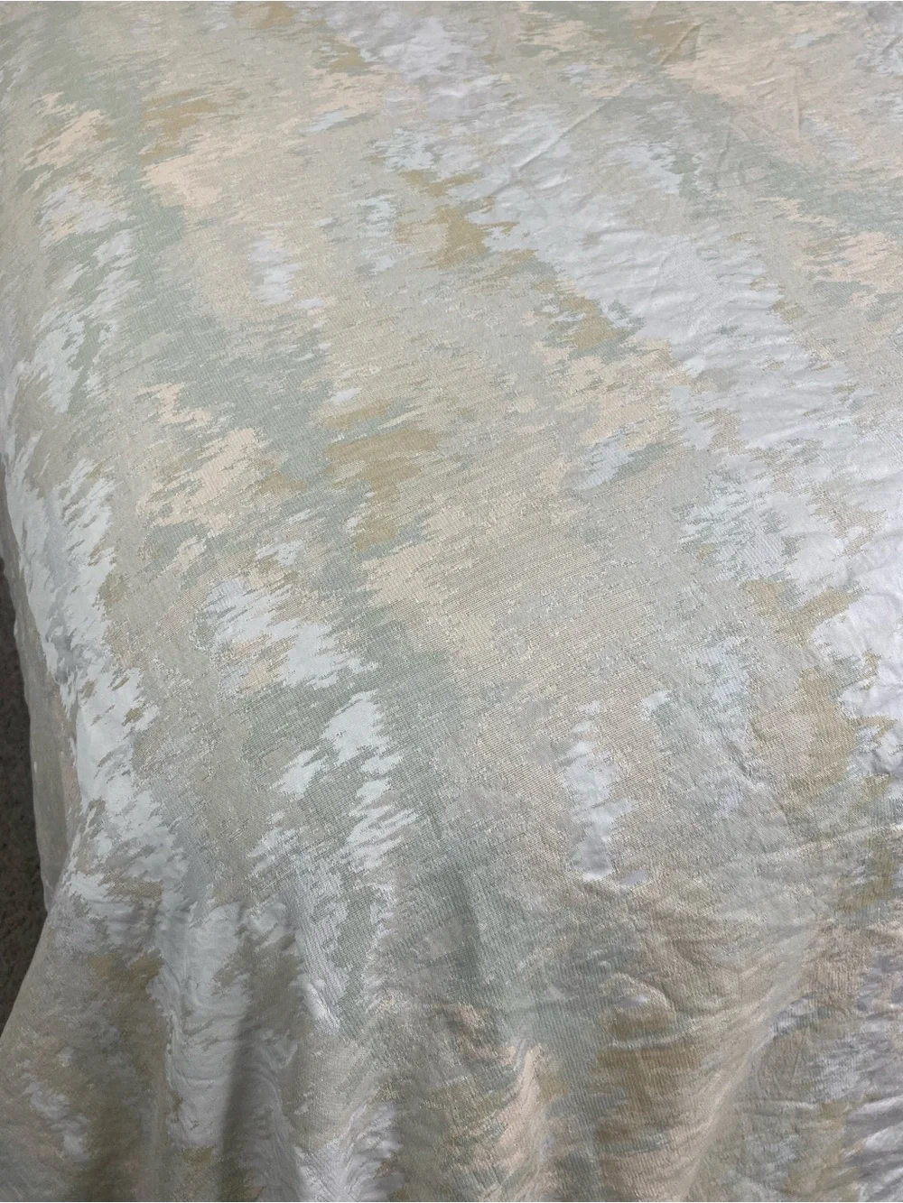 Frontgate King Duvet Jaquard in a silvery white , light peach , pale green